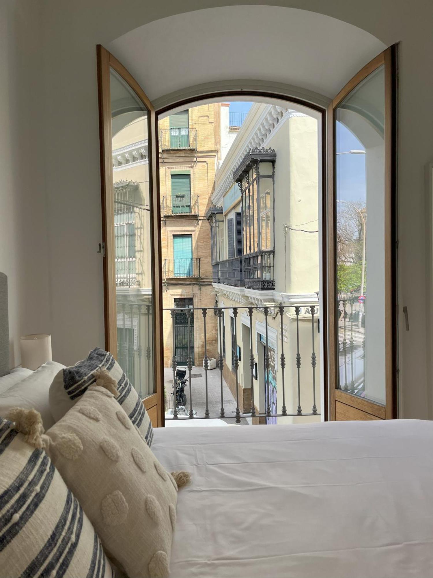 Balcones De Jauregui Premium Apartment เซบีญา ภายนอก รูปภาพ